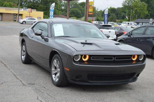 2015 Dodge Challenger SXT