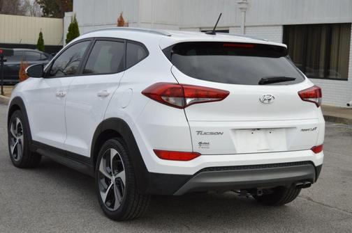 2016 Hyundai TUCSON Sport