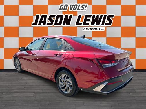 Ultimate Red 2024 Hyundai ELANTRA SEL