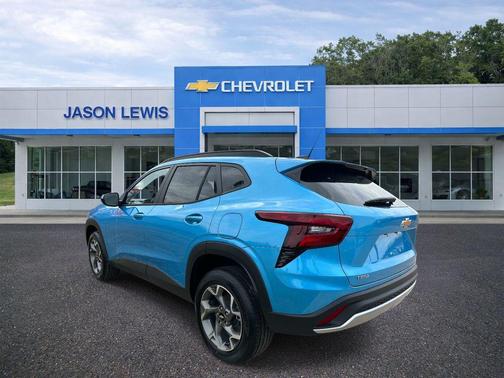 Marina Blue Metallic 2026 Chevrolet Trax LT