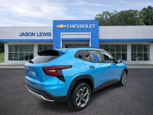 Marina Blue Metallic 2026 Chevrolet Trax LT