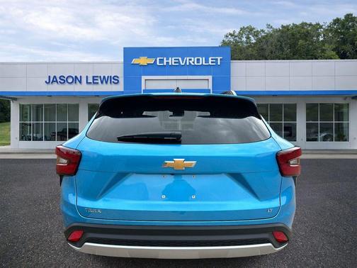 Marina Blue Metallic 2026 Chevrolet Trax LT