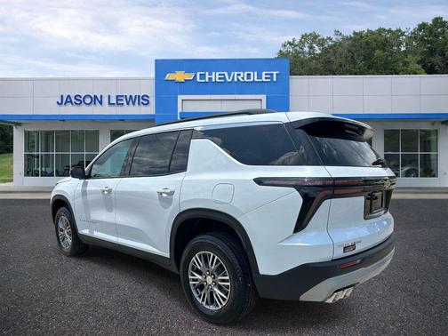 Polar White Tricoat 2026 Chevrolet Traverse LT
