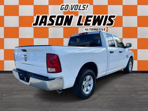 Bright White Clearcoat 2024 RAM 1500 Classic SLT