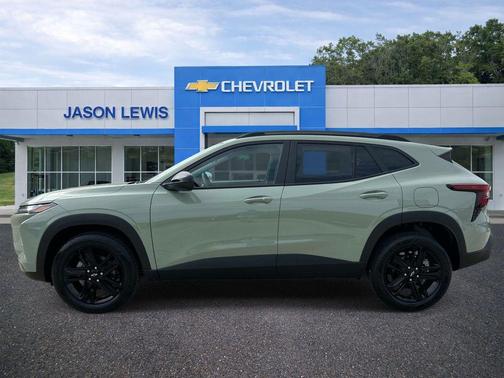 Cacti Green 2026 Chevrolet Trax FWD ACTIV