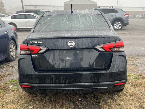 2020 Nissan Versa 1.6 S