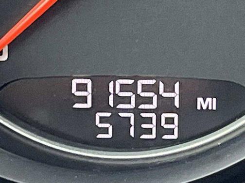 2017 Porsche Cayenne Platinum Edition