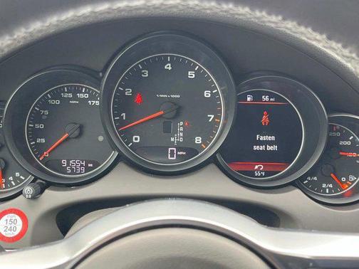 2017 Porsche Cayenne Platinum Edition