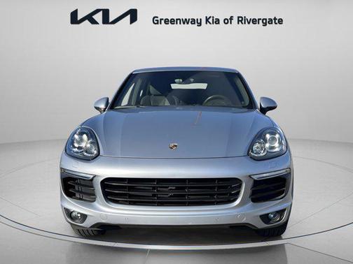 2017 Porsche Cayenne Platinum Edition