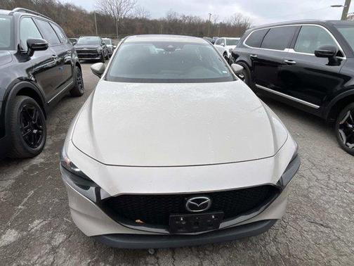 2023 Mazda Mazda3 FWD w/Preferred Package