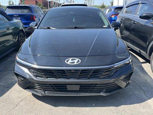 Abyss Black 2024 Hyundai ELANTRA Limited