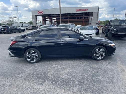 Abyss Black 2024 Hyundai ELANTRA Limited