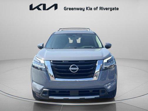 2024 Nissan Pathfinder Platinum FWD