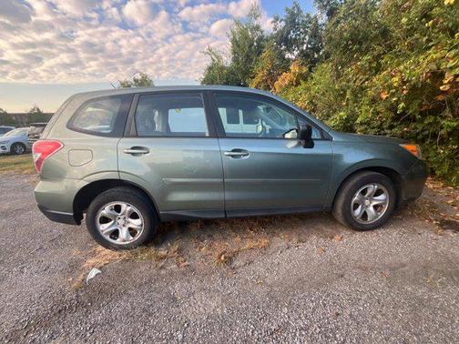 2015 Subaru Forester 2.5i