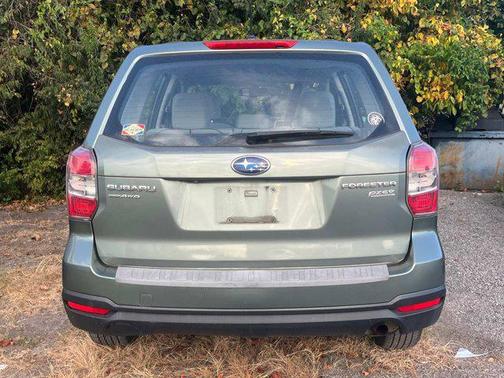 2015 Subaru Forester 2.5i