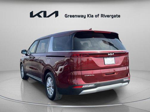 2024 Kia Carnival LX