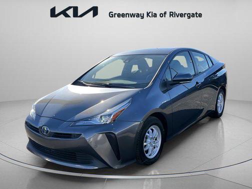 2022 Toyota Prius LE
