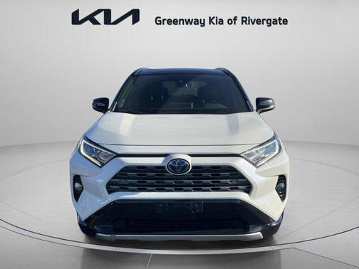 2019 Toyota RAV4 Hybrid SE