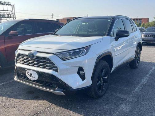 2019 Toyota RAV4 Hybrid SE
