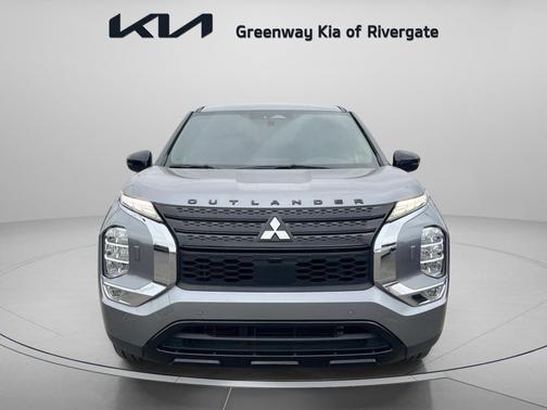 Mercury Gray Metallic 2022 Mitsubishi Outlander SE S-AWC