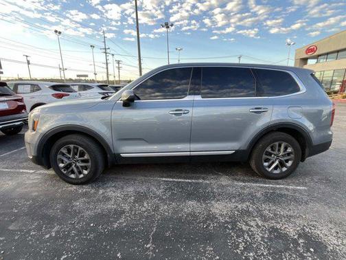 2024 Kia Telluride LX