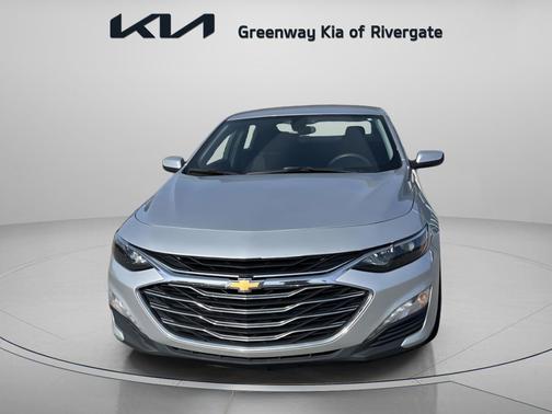 Silver Ice Metallic 2021 Chevrolet Malibu FWD LT
