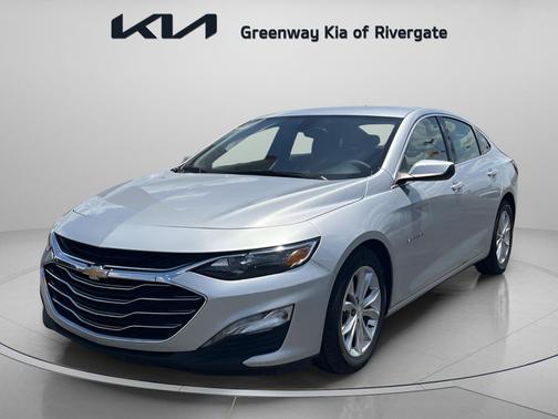 Silver Ice Metallic 2021 Chevrolet Malibu FWD LT