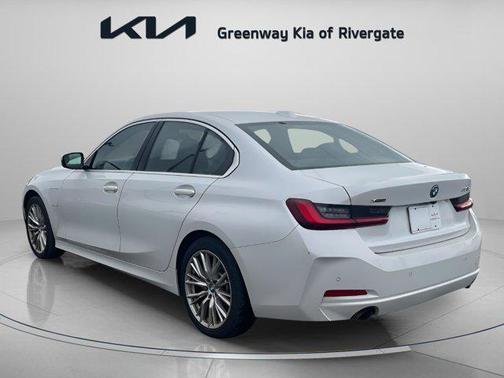2024 BMW 330e xDrive