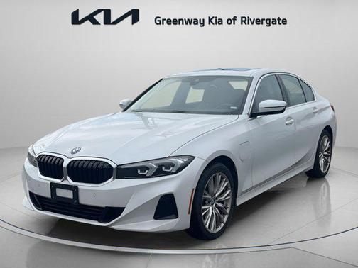 2024 BMW 330e xDrive