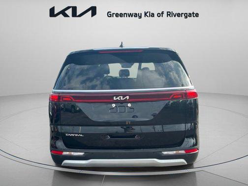 2023 Kia Carnival LX