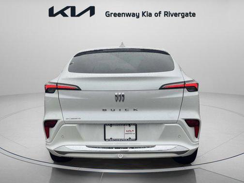 White Frost Tricoat 2024 Buick Envista Avenir FWD