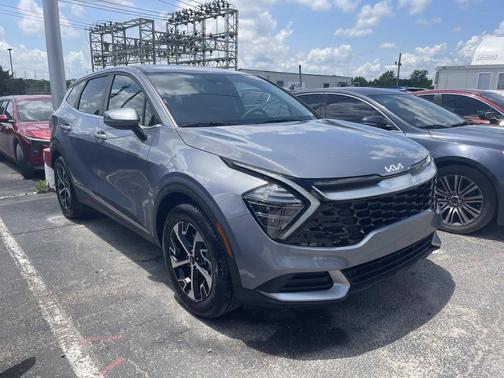 Everlasting Silver 2024 Kia Sportage EX