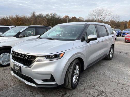 2022 Kia Carnival LXS