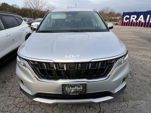 2022 Kia Carnival LXS