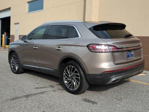 2020 Lincoln Nautilus Reserve