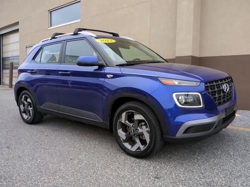 2023 Hyundai VENUE Limited