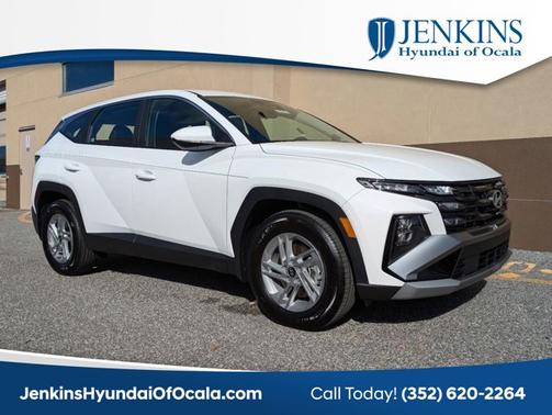 2025 Hyundai TUCSON SE