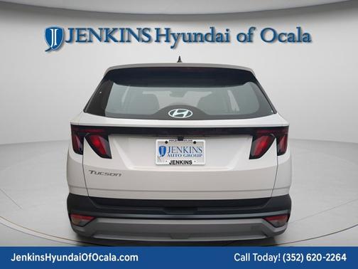 2025 Hyundai TUCSON SE