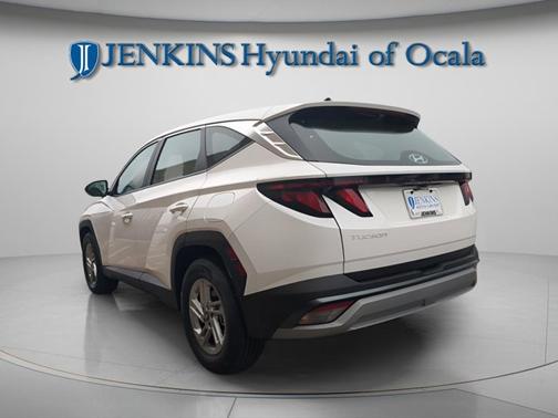 2025 Hyundai TUCSON SE