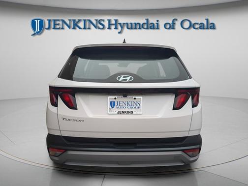 2025 Hyundai TUCSON SE