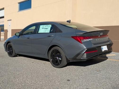 2026 Hyundai ELANTRA HEV SEL Sport