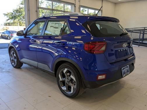 2025 Hyundai VENUE Limited