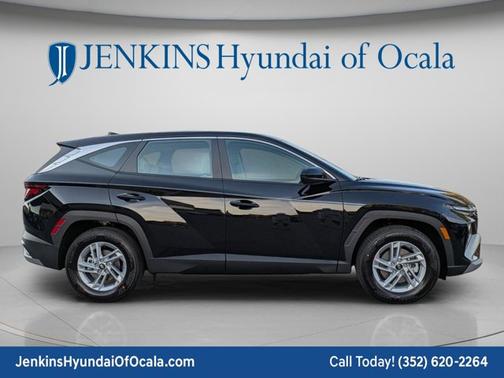 Phantom Black 2026 Hyundai TUCSON SE