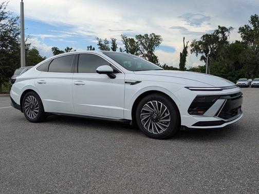 2025 Hyundai SONATA Hybrid Limited