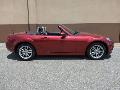 2009 Mazda MX-5 Miata Sport