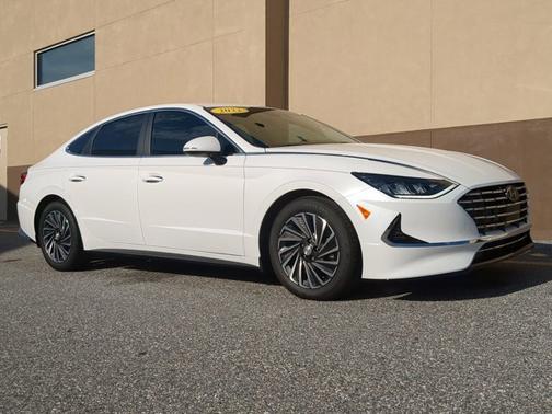 2022 Hyundai SONATA Hybrid SEL