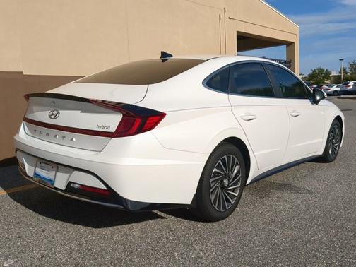 2022 Hyundai SONATA Hybrid SEL