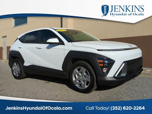2025 Hyundai KONA SE