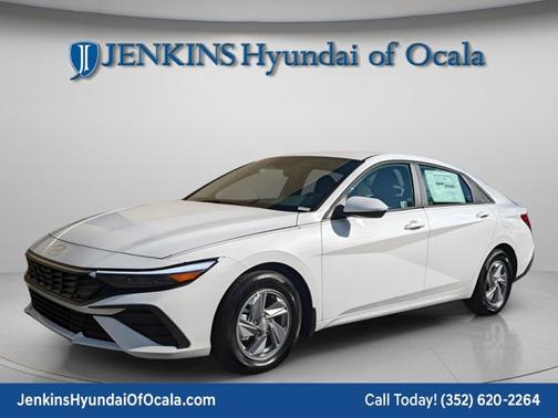 2026 Hyundai ELANTRA SE