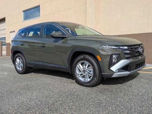 2026 Hyundai TUCSON SE